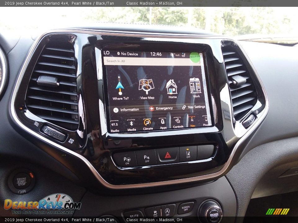 2019 Jeep Cherokee Overland 4x4 Pearl White / Black/Tan Photo #15