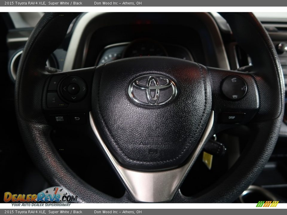 2015 Toyota RAV4 XLE Super White / Black Photo #16