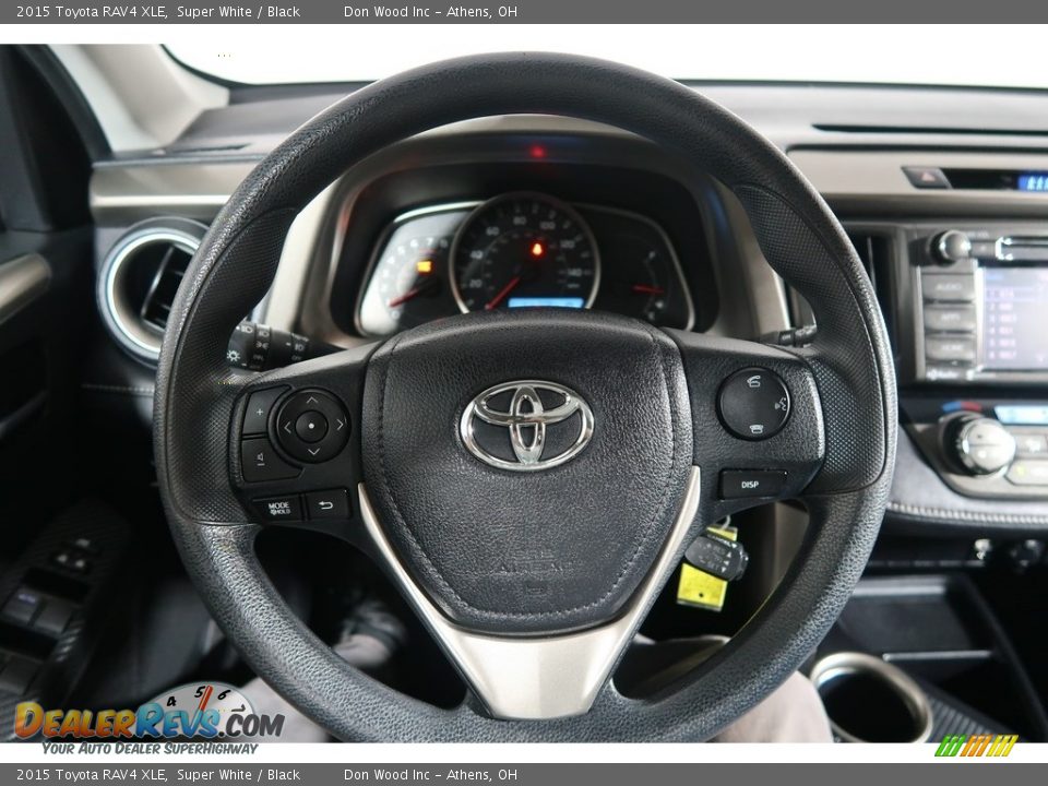 2015 Toyota RAV4 XLE Super White / Black Photo #18