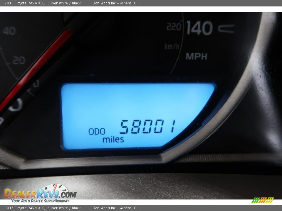 2015 Toyota RAV4 XLE Super White / Black Photo #21