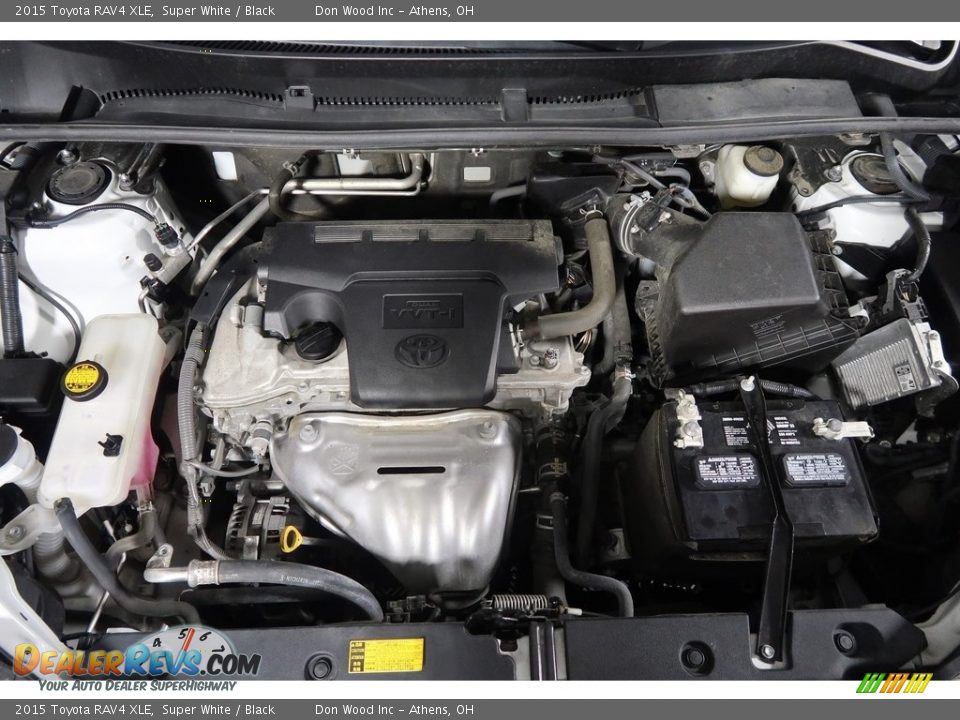 2015 Toyota RAV4 XLE Super White / Black Photo #33