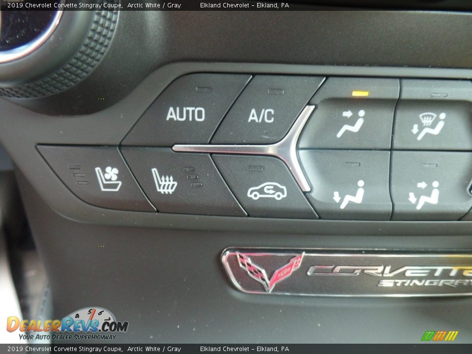 2019 Chevrolet Corvette Stingray Coupe Arctic White / Gray Photo #34