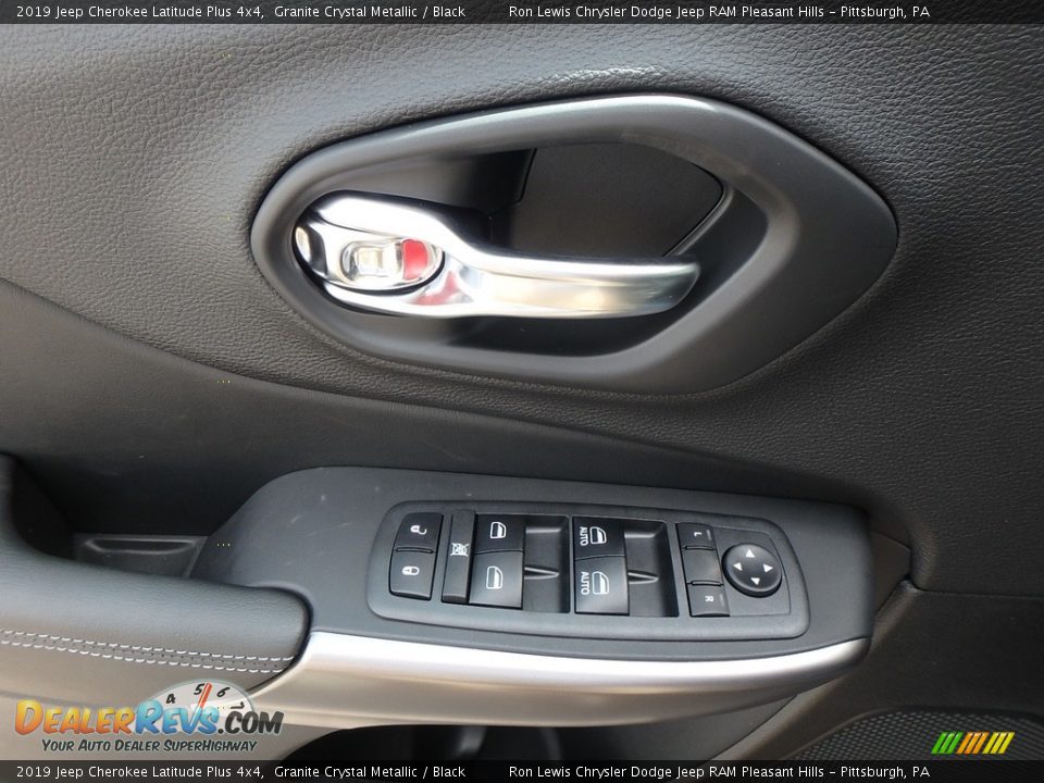 2019 Jeep Cherokee Latitude Plus 4x4 Granite Crystal Metallic / Black Photo #13
