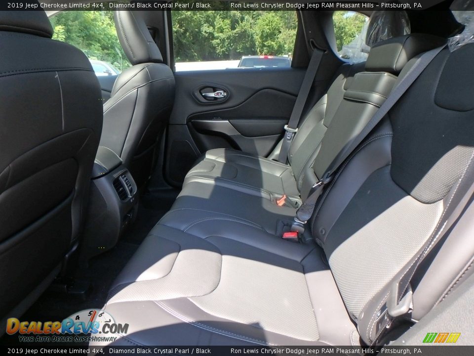 2019 Jeep Cherokee Limited 4x4 Diamond Black Crystal Pearl / Black Photo #11
