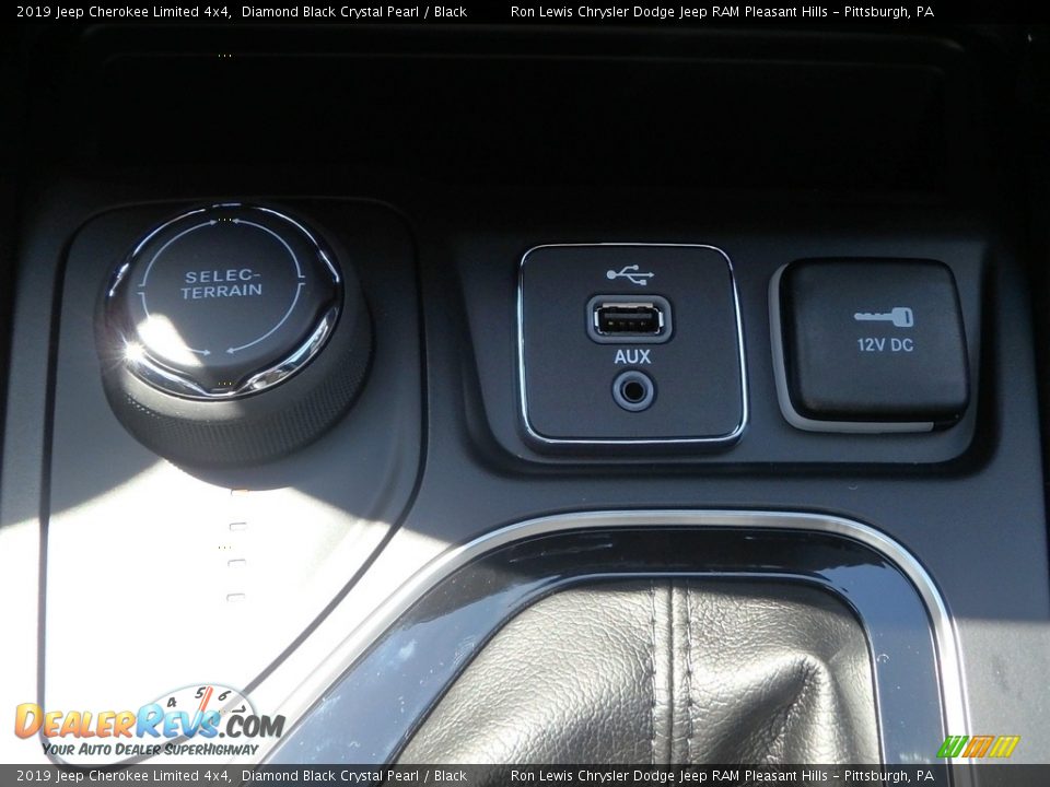 2019 Jeep Cherokee Limited 4x4 Diamond Black Crystal Pearl / Black Photo #19