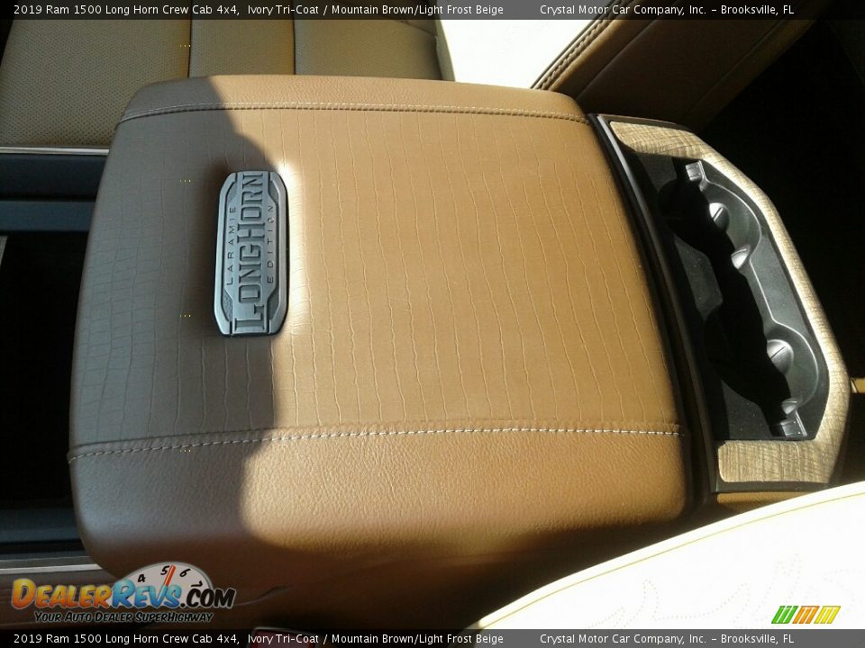 2019 Ram 1500 Long Horn Crew Cab 4x4 Ivory Tri–Coat / Mountain Brown/Light Frost Beige Photo #18