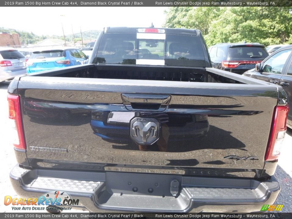 2019 Ram 1500 Big Horn Crew Cab 4x4 Diamond Black Crystal Pearl / Black Photo #4