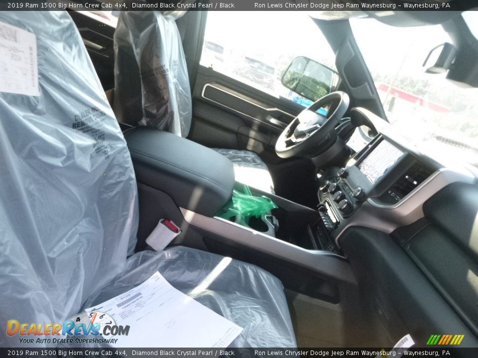 2019 Ram 1500 Big Horn Crew Cab 4x4 Diamond Black Crystal Pearl / Black Photo #8