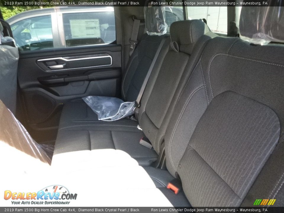 2019 Ram 1500 Big Horn Crew Cab 4x4 Diamond Black Crystal Pearl / Black Photo #10