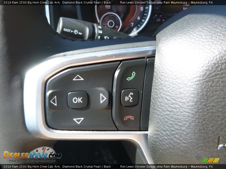 2019 Ram 1500 Big Horn Crew Cab 4x4 Diamond Black Crystal Pearl / Black Photo #17