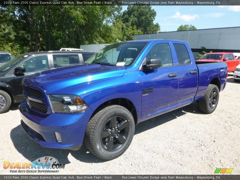 Front 3/4 View of 2019 Ram 1500 Classic Express Quad Cab 4x4 Photo #1