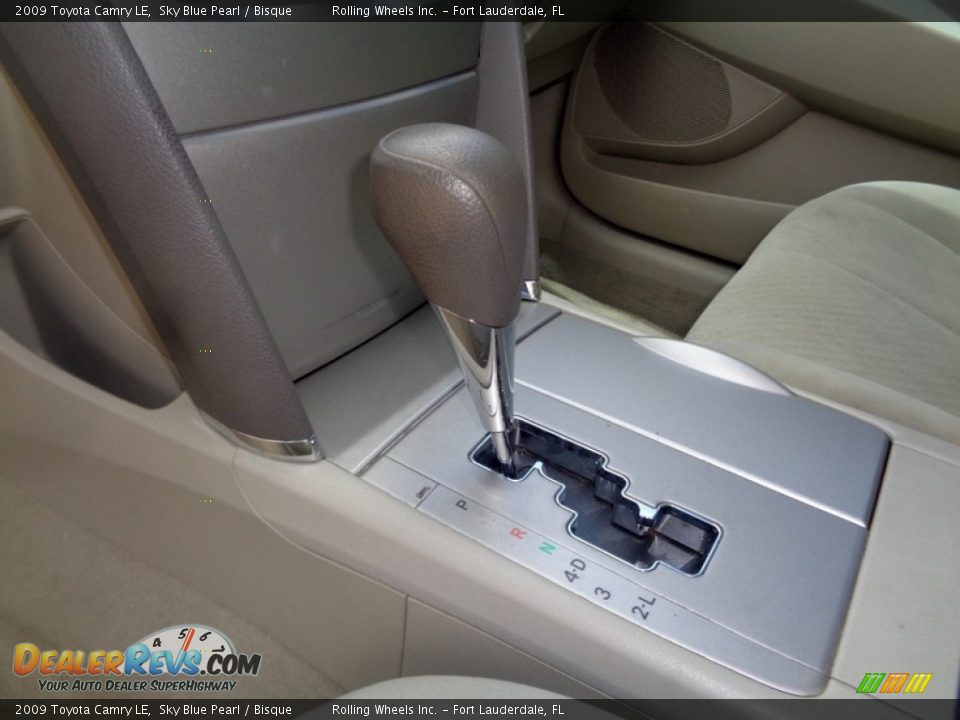 2009 Toyota Camry LE Sky Blue Pearl / Bisque Photo #24