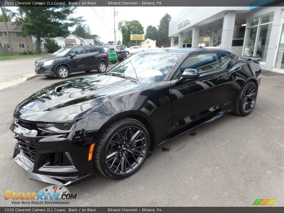Front 3/4 View of 2018 Chevrolet Camaro ZL1 Coupe Photo #1