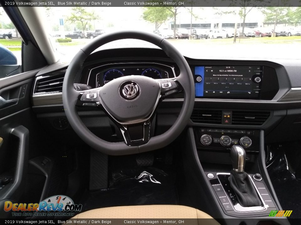 Dashboard of 2019 Volkswagen Jetta SEL Photo #4