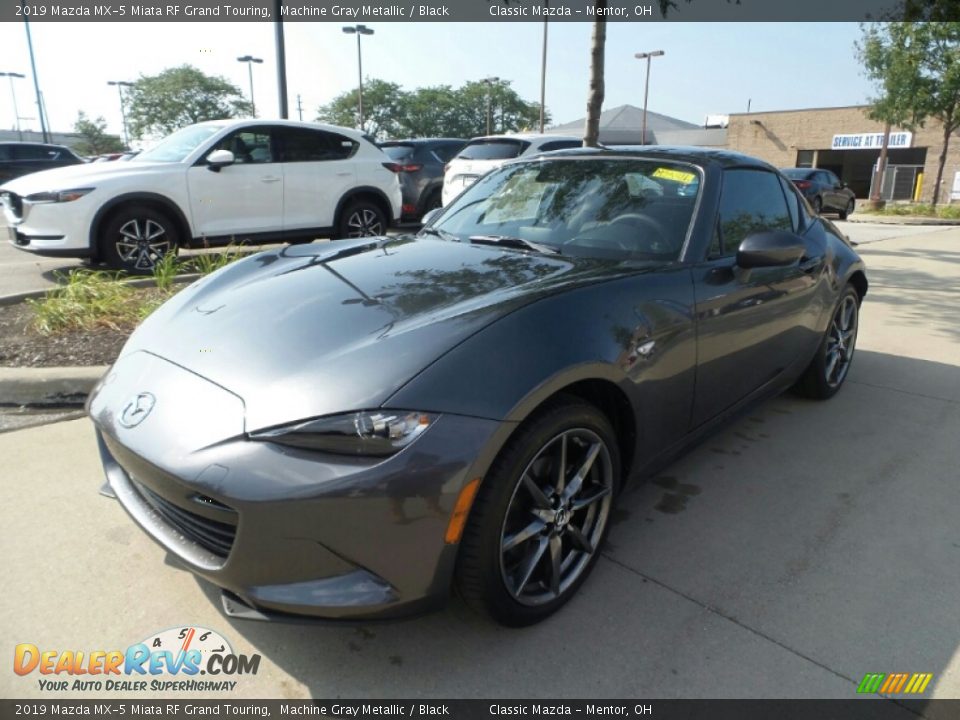 Front 3/4 View of 2019 Mazda MX-5 Miata RF Grand Touring Photo #1