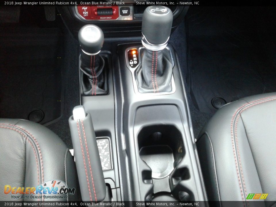 2018 Jeep Wrangler Unlimited Rubicon 4x4 Shifter Photo #31