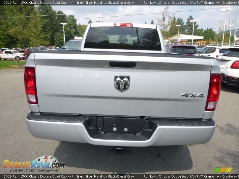 2019 Ram 1500 Classic Express Quad Cab 4x4 Bright Silver Metallic / Black/Diesel Gray Photo #4