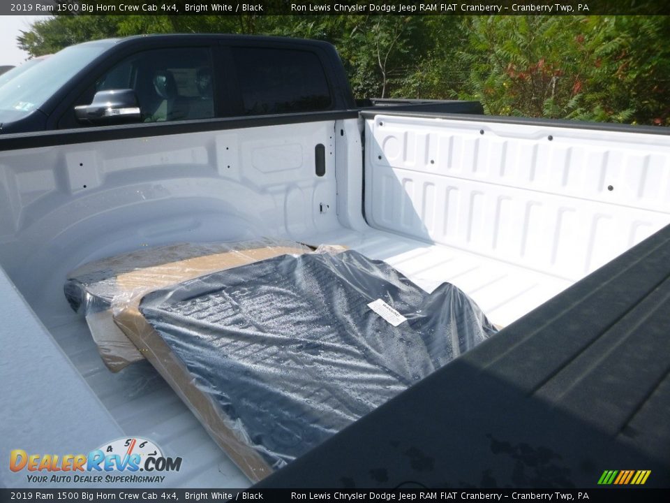 2019 Ram 1500 Big Horn Crew Cab 4x4 Bright White / Black Photo #3