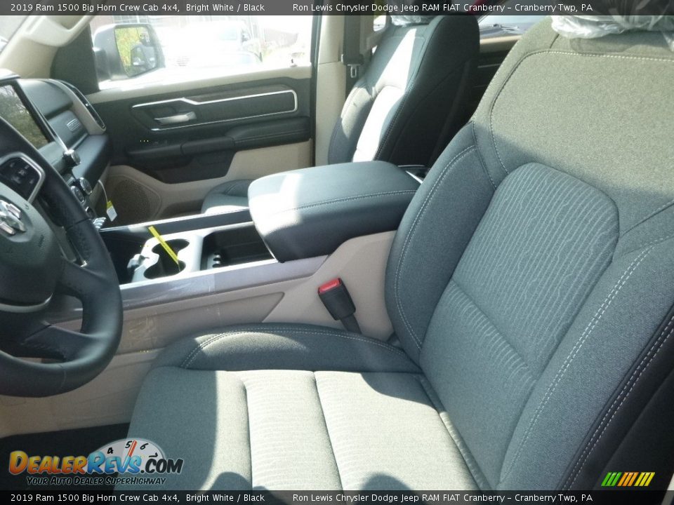 2019 Ram 1500 Big Horn Crew Cab 4x4 Bright White / Black Photo #13