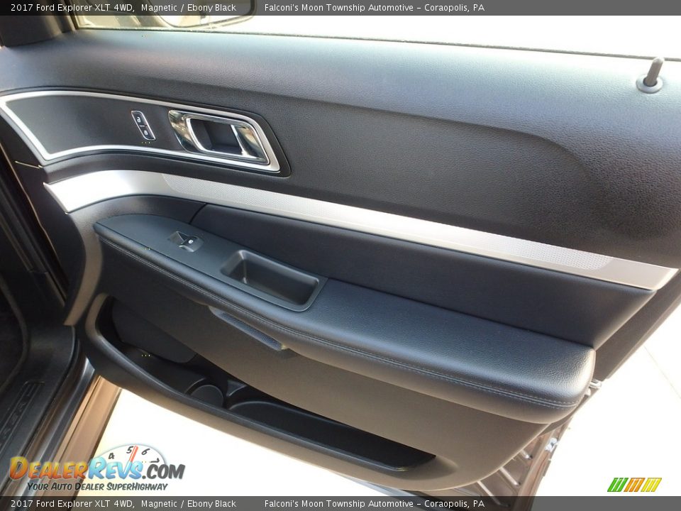 2017 Ford Explorer XLT 4WD Magnetic / Ebony Black Photo #14