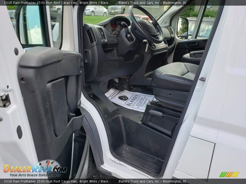 2018 Ram ProMaster 1500 High Roof Cargo Van Bright White / Black Photo #3