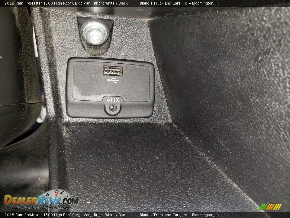 2018 Ram ProMaster 1500 High Roof Cargo Van Bright White / Black Photo #13