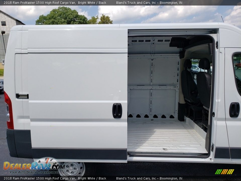 2018 Ram ProMaster 1500 High Roof Cargo Van Bright White / Black Photo #26