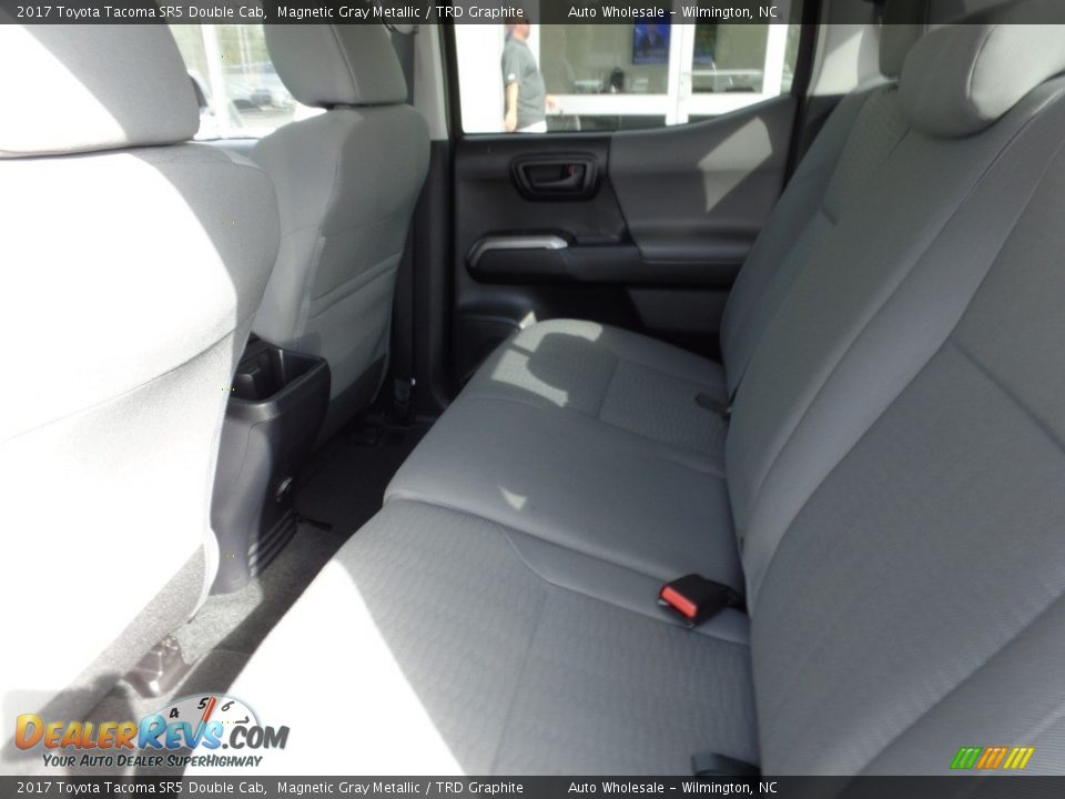 2017 Toyota Tacoma SR5 Double Cab Magnetic Gray Metallic / TRD Graphite Photo #12