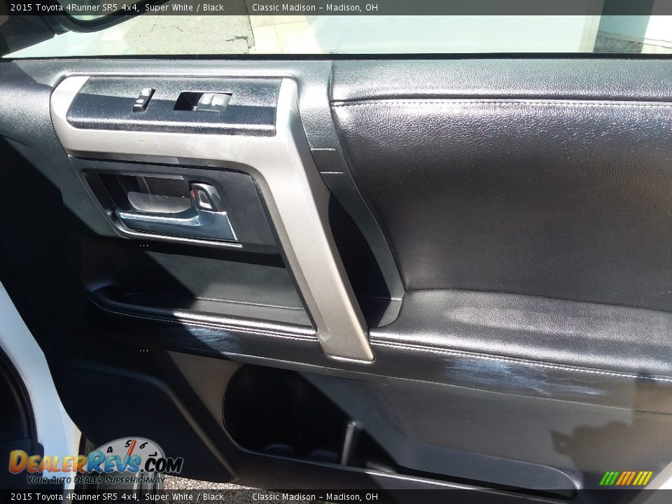 2015 Toyota 4Runner SR5 4x4 Super White / Black Photo #11