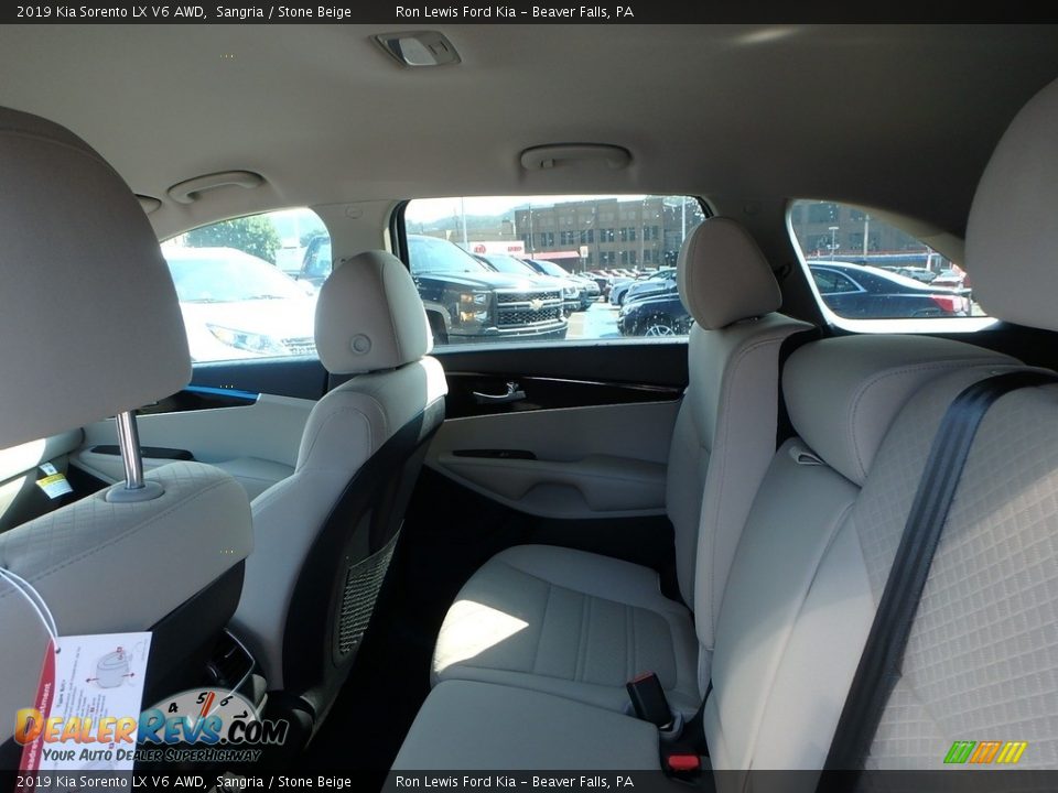 2019 Kia Sorento LX V6 AWD Sangria / Stone Beige Photo #12