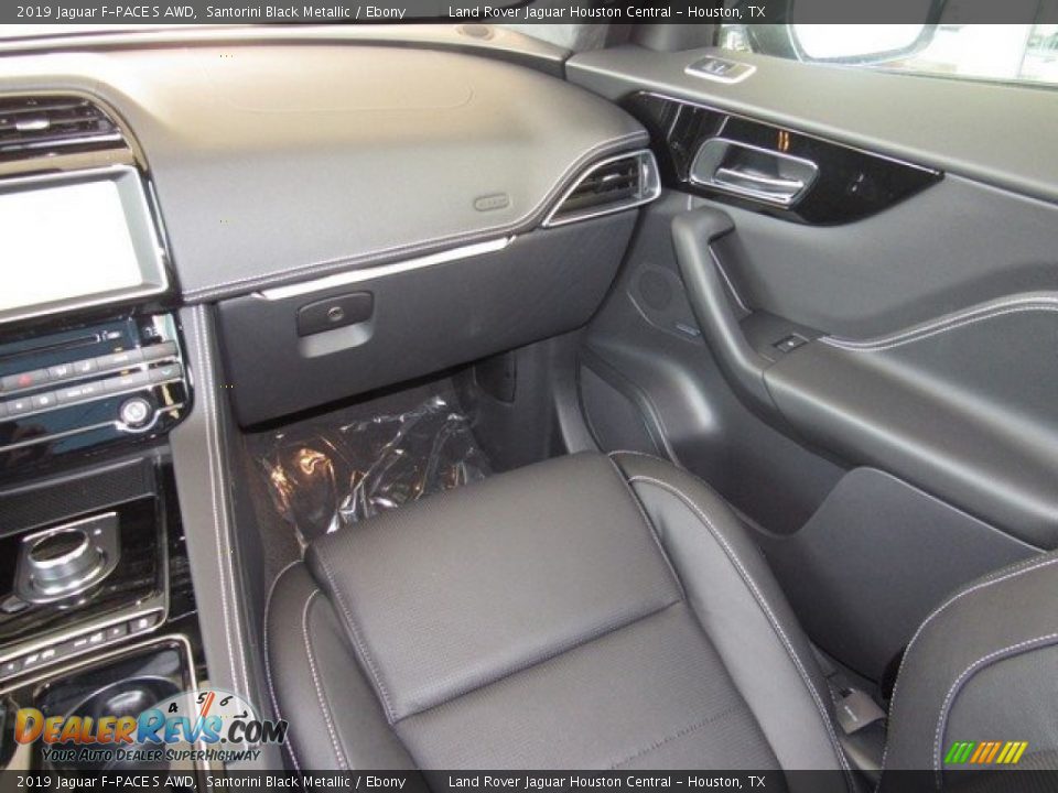2019 Jaguar F-PACE S AWD Santorini Black Metallic / Ebony Photo #15