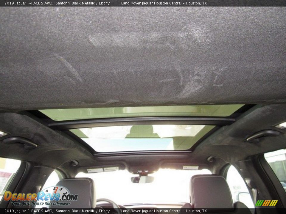 2019 Jaguar F-PACE S AWD Santorini Black Metallic / Ebony Photo #18