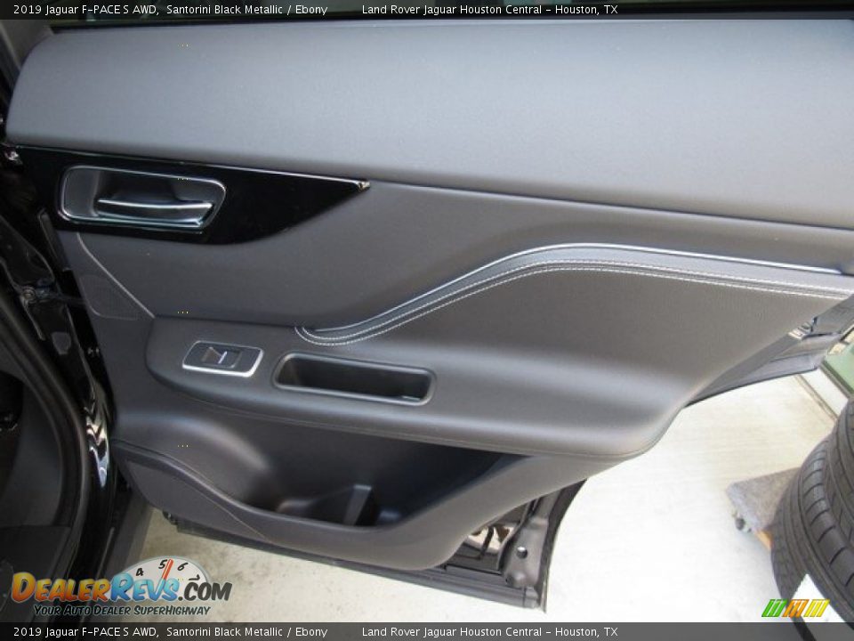 Door Panel of 2019 Jaguar F-PACE S AWD Photo #22