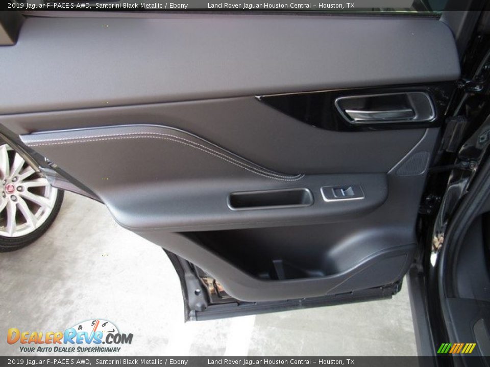 Door Panel of 2019 Jaguar F-PACE S AWD Photo #23