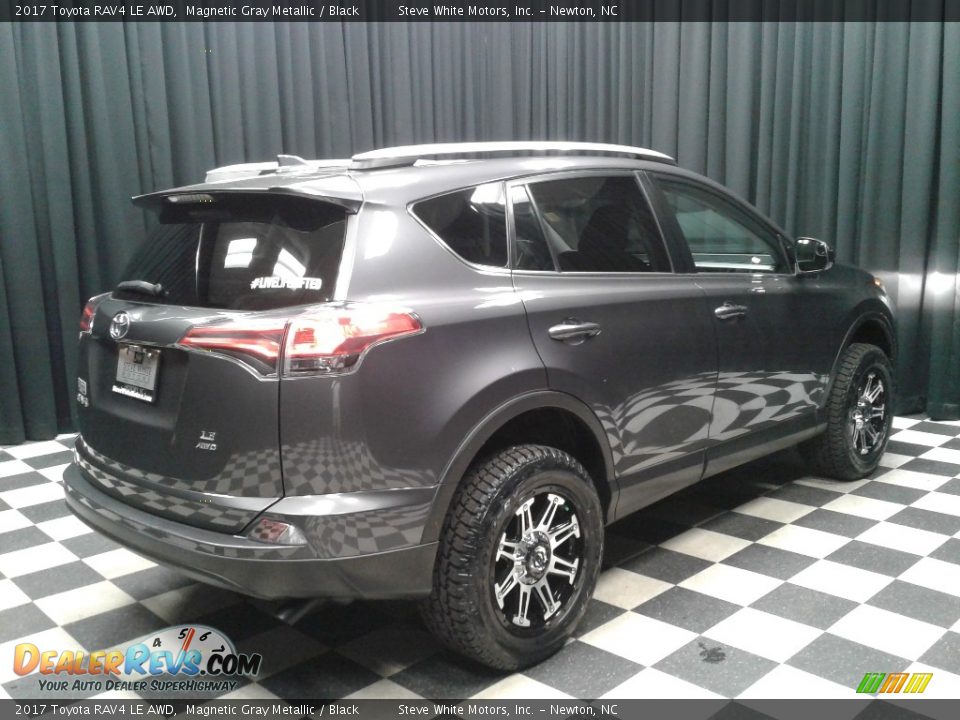 2017 Toyota RAV4 LE AWD Magnetic Gray Metallic / Black Photo #6