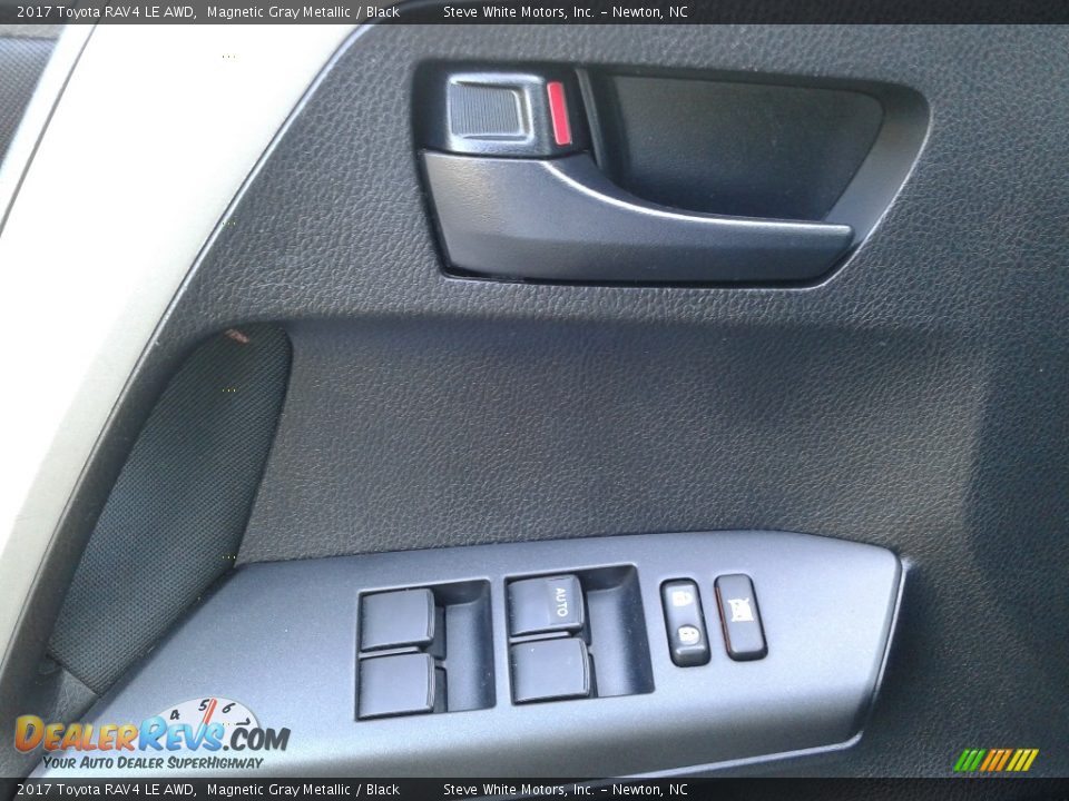 2017 Toyota RAV4 LE AWD Magnetic Gray Metallic / Black Photo #9
