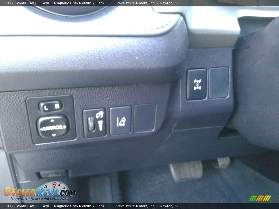2017 Toyota RAV4 LE AWD Magnetic Gray Metallic / Black Photo #15