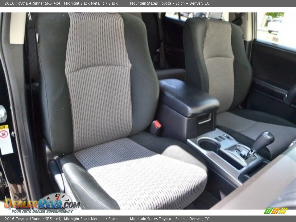 2016 Toyota 4Runner SR5 4x4 Midnight Black Metallic / Black Photo #18