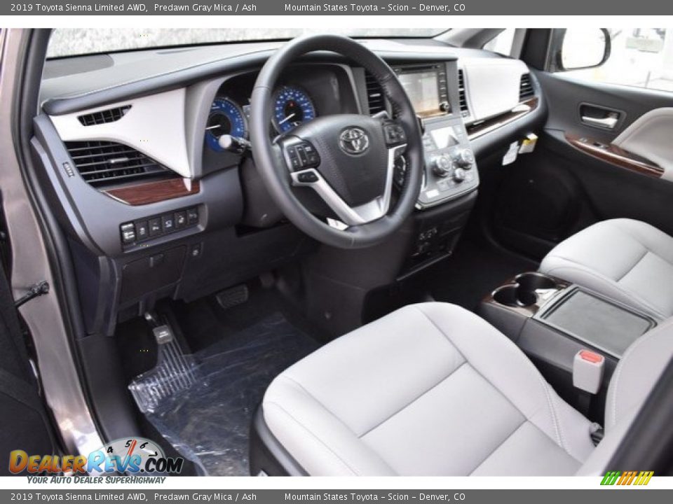 Ash Interior - 2019 Toyota Sienna Limited AWD Photo #5
