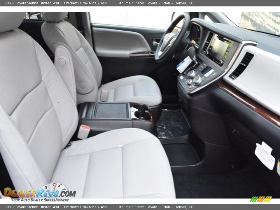 2019 Toyota Sienna Limited AWD Predawn Gray Mica / Ash Photo #12