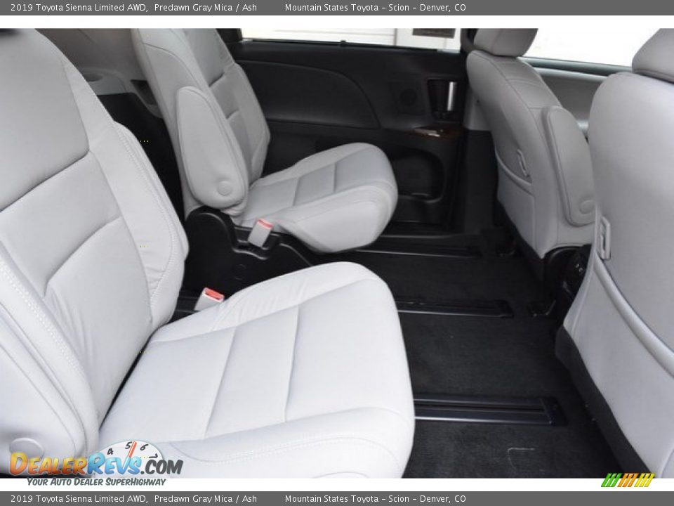 2019 Toyota Sienna Limited AWD Predawn Gray Mica / Ash Photo #20