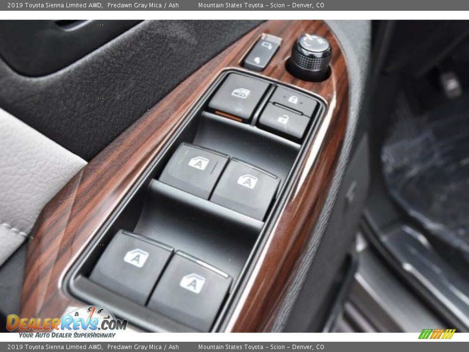 2019 Toyota Sienna Limited AWD Predawn Gray Mica / Ash Photo #28