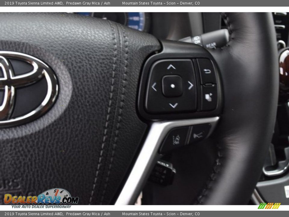 2019 Toyota Sienna Limited AWD Predawn Gray Mica / Ash Photo #32