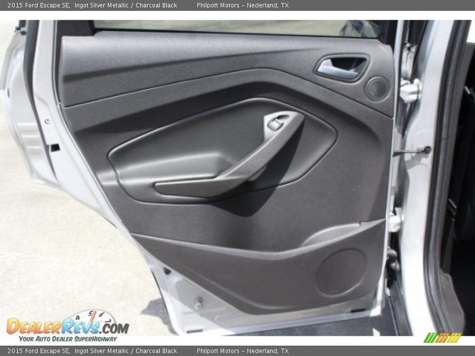 2015 Ford Escape SE Ingot Silver Metallic / Charcoal Black Photo #24