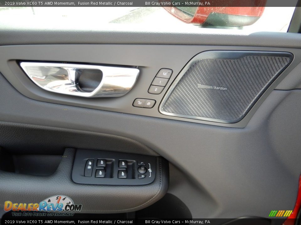 Controls of 2019 Volvo XC60 T5 AWD Momentum Photo #10