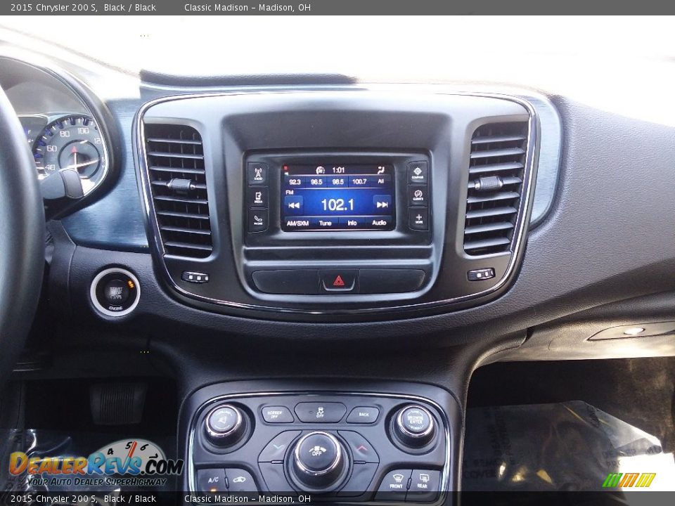 2015 Chrysler 200 S Black / Black Photo #9