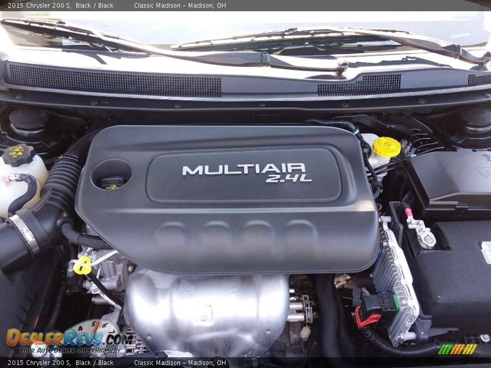 2015 Chrysler 200 S Black / Black Photo #18