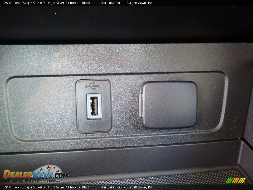 2018 Ford Escape SE 4WD Ingot Silver / Charcoal Black Photo #18