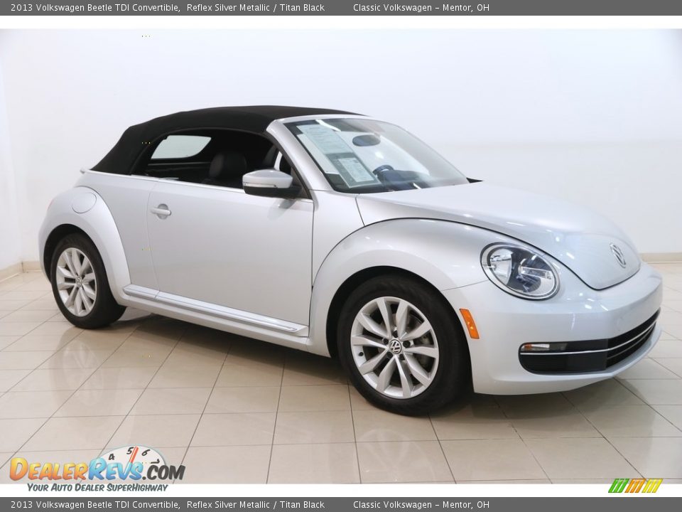 2013 Volkswagen Beetle TDI Convertible Reflex Silver Metallic / Titan Black Photo #2