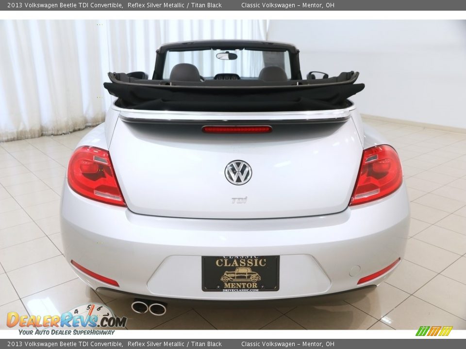 2013 Volkswagen Beetle TDI Convertible Reflex Silver Metallic / Titan Black Photo #24
